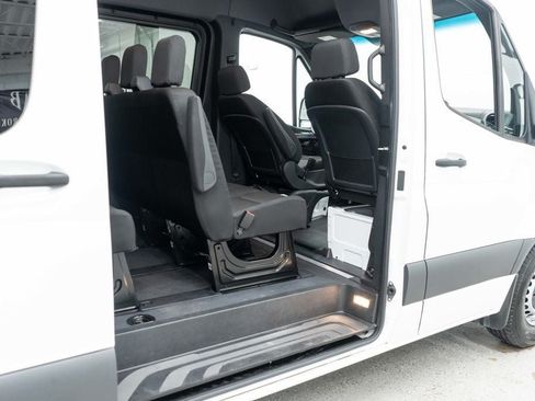 Used 2025 Mercedes-Benz Sprinter 2500 image 13