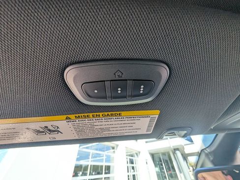 New 2026 Chrysler Pacifica Select w/ S Appearance Package image 36