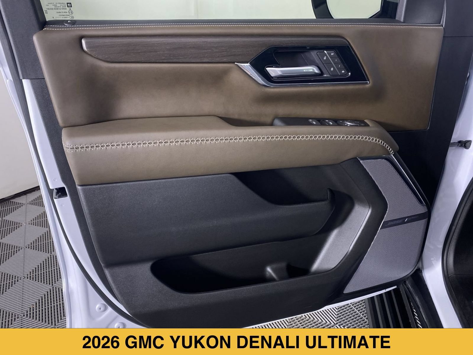 Certified 2026 GMC Yukon Denali Ultimate w/ LPO, Floor Liner Package AWD/4WD image 13