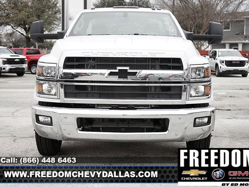 New 2023 Ford F150 LT image 2