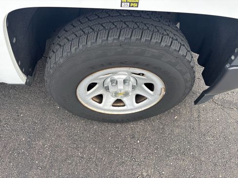 Used 2015 Chevrolet Silverado 1500 W/T w/ Trailering Package image 10