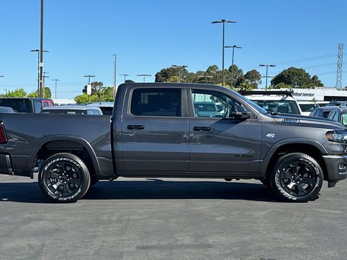 New 2026 RAM 1500 4x4 Crew Cab image 3