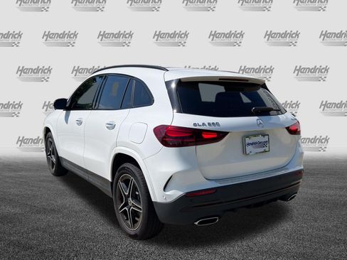Used 2024 Mercedes-Benz GLA 250 4MATIC image 9