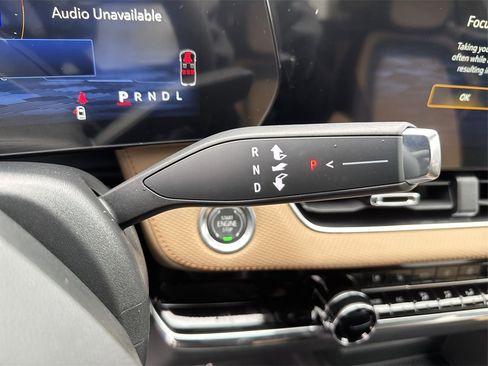 New 2025 Chevrolet Equinox ACTIV w/ Safety and Technology Package image 22