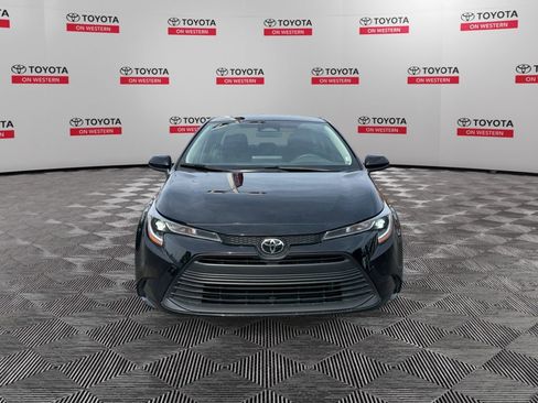 Used 2024 Toyota Corolla LE FWD image 8
