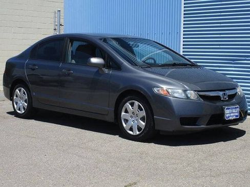 Used 2010 Honda Civic LX image 1