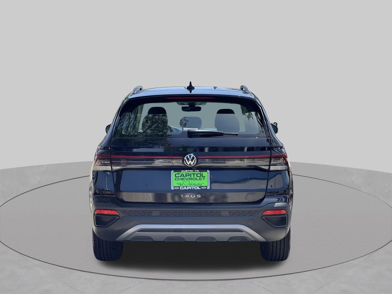 Used 2025 Volkswagen Taos S FWD image 4
