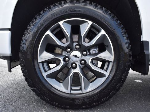 Used 2025 Chevrolet Silverado 1500 RST image 17