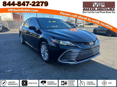Used 2023 Toyota Camry LE image 1