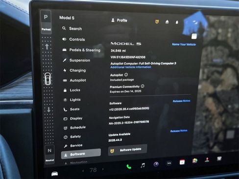 Used 2022 Tesla Model S image 21