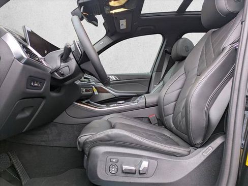 Used 2026 BMW X5 xDrive50e w/ Premium Package AWD/4WD image 4