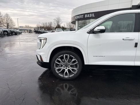 New 2026 GMC Acadia Denali Ultimate image 5