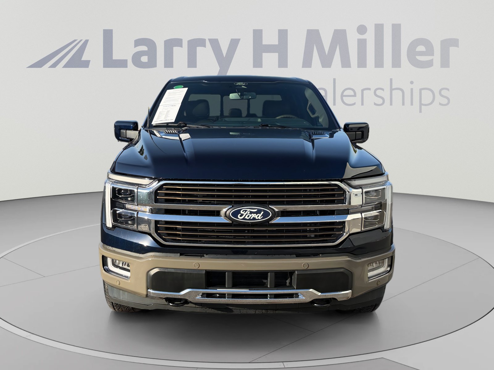 Used 2025 Ford F150 King Ranch w/ FX4 Off-Road Package AWD/4WD image 8