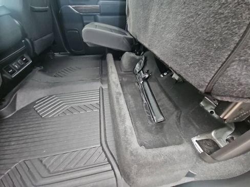 Certified 2022 Chevrolet Silverado 1500 RST image 22