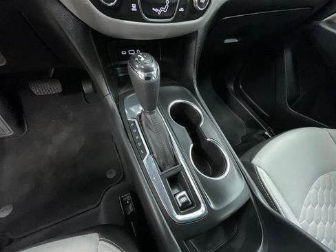 Used 2021 Chevrolet Equinox LS w/ LPO, Cargo Package FWD image 15