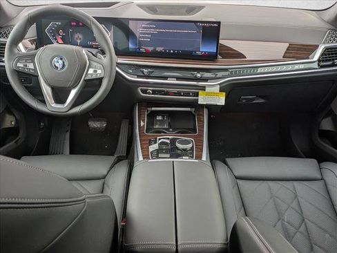 Used 2026 BMW X5 xDrive50e AWD/4WD image 16