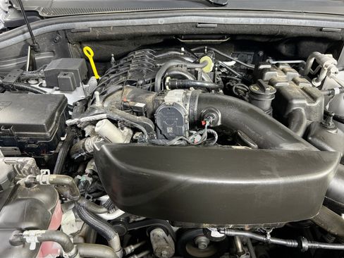 Used 2022 Jeep Grand Cherokee Limited image 31