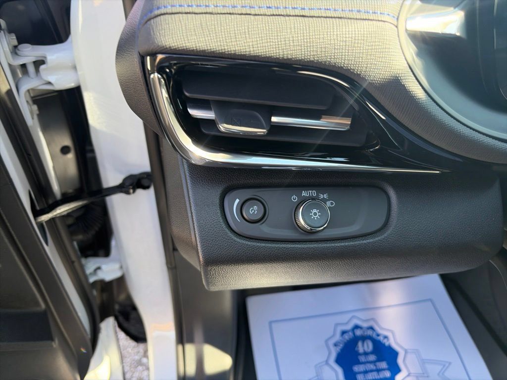 New 2026 Buick Envista Sport Touring w/ Convenience I Package FWD image 19