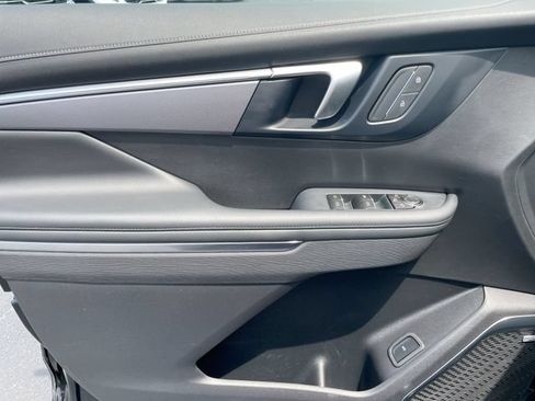 Certified 2026 Buick Enclave Sport Touring AWD/4WD image 10