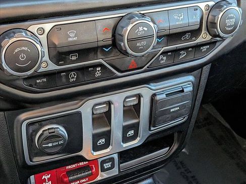 Used 2020 Jeep Wrangler Rubicon image 16
