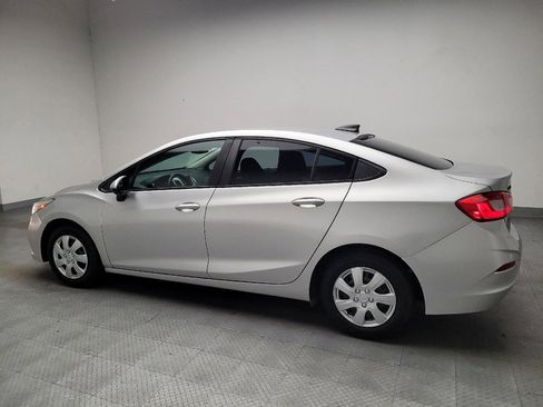 Used 2017 Chevrolet Cruze LS FWD image 3