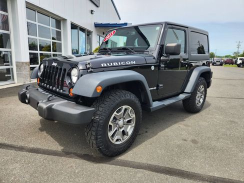 Used 2013 Jeep Wrangler Rubicon w/ Dual Top Group AWD/4WD image 14
