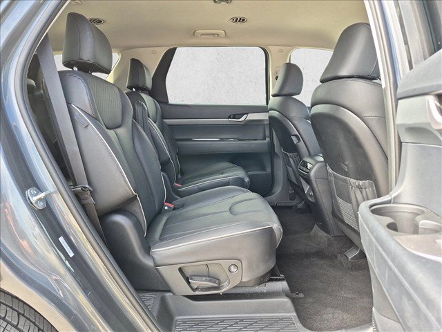 Used 2025 Hyundai Palisade SEL FWD image 19