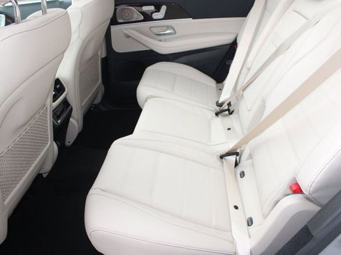 New 2026 Mercedes-Benz GLS 450 4MATIC image 15