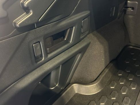 Used 2025 Subaru Outback 2.5i image 30