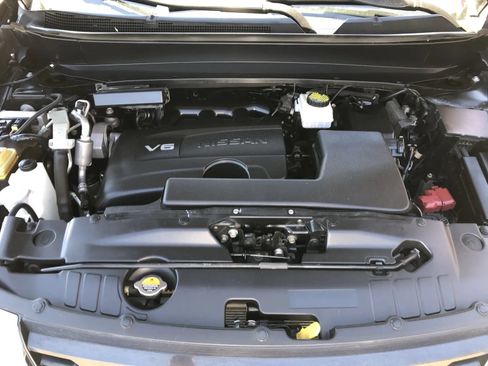 Used 2019 Nissan Pathfinder SV AWD/4WD image 40