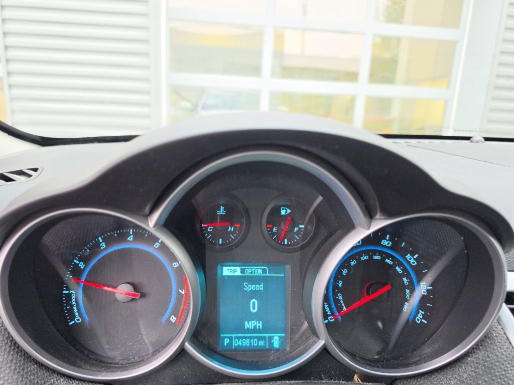 Used 2013 Chevrolet Cruze LT FWD image 17