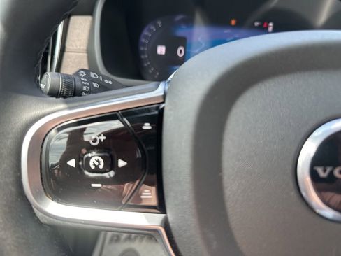 Certified 2025 Volvo XC90 B6 Plus AWD/4WD image 26