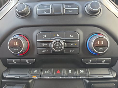 Used 2019 Chevrolet Silverado 1500 LT w/ All-Star Edition AWD/4WD image 24