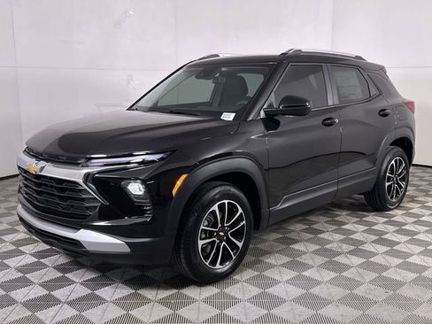 New 2026 Chevrolet TrailBlazer LT w/ Driver Confidence Package image 1