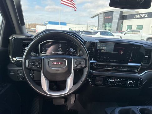 Used 2024 GMC Sierra 1500 SLE w/ X31 Off-Road Package AWD/4WD image 16