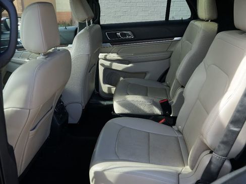 Used 2018 Ford Explorer Limited w/ Equipment Group 301A image 11