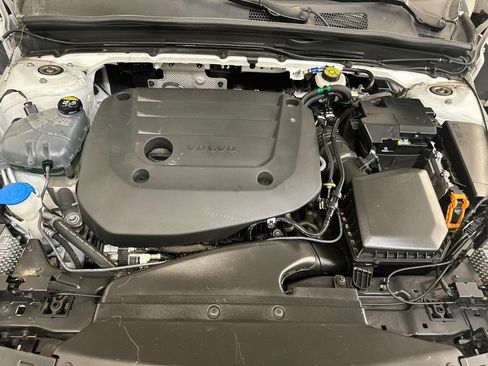 Used 2023 Volvo XC40 B5 Ultimate w/ Protection Package Premier AWD/4WD image 36