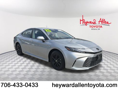 Certified 2025 Toyota Camry LE w/ Convenience Package AWD/4WD image 1