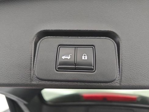 Used 2022 Nissan Rogue SV w/ SV Premium Package FWD image 40
