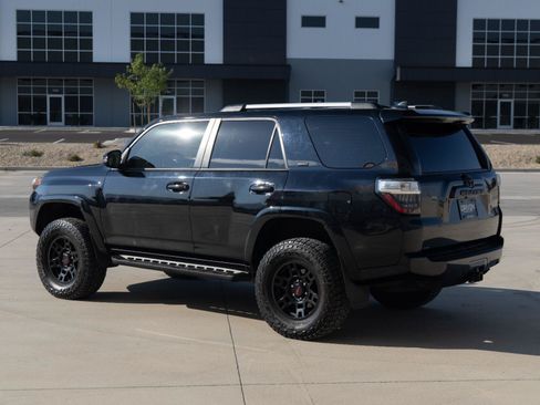 Used 2023 Toyota 4Runner SR5 Premium w/ Moonroof Package AWD/4WD image 7