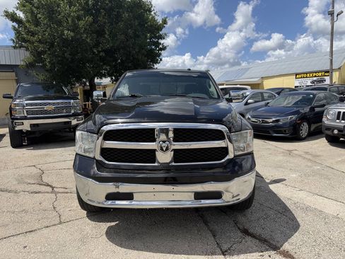Used 2019 RAM 1500 Classic SLT image 2