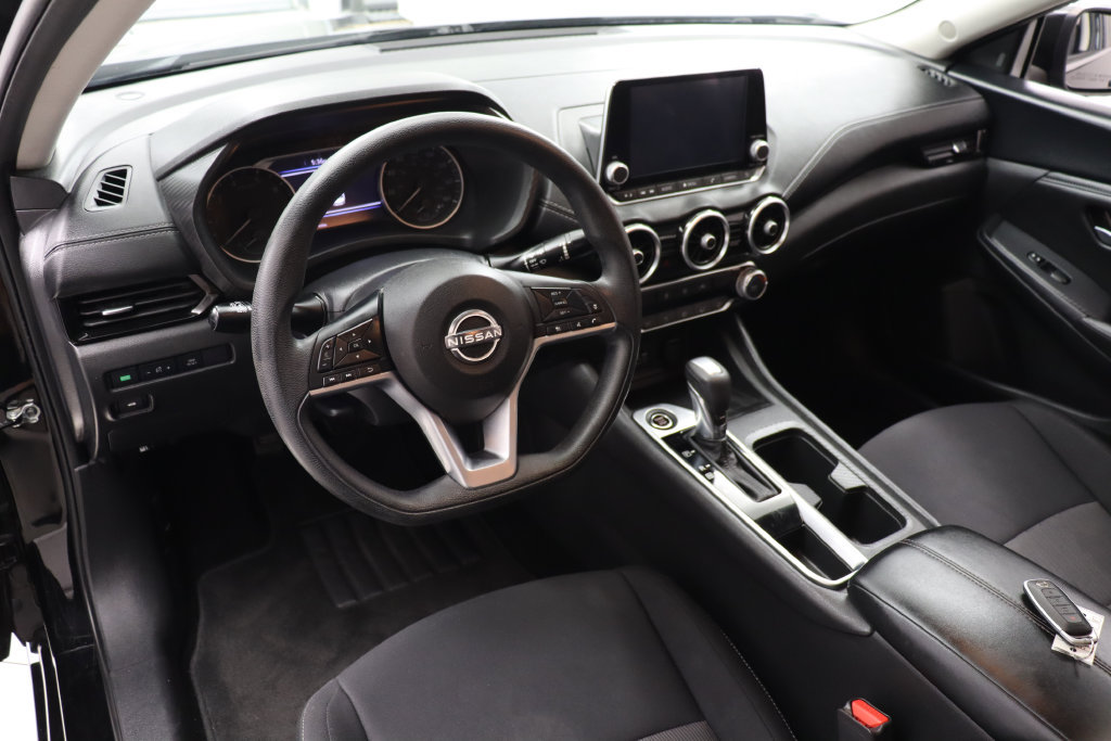 Used 2024 Nissan Sentra SV FWD image 12