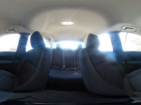 Used 2025 Toyota Corolla LE FWD image 41