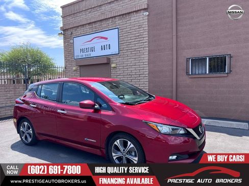 Used 2018 Nissan Leaf SV w/ SV Technology Package FWD image 1