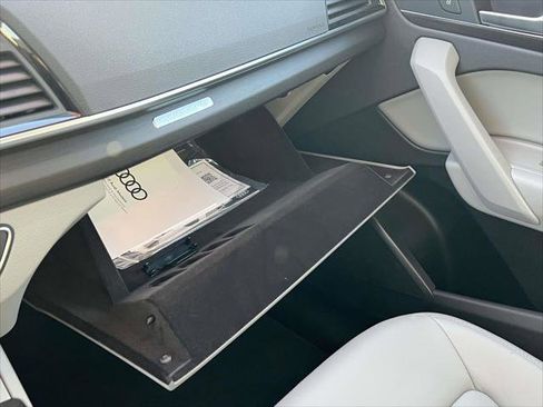 Used 2022 Audi Q5 2.0T Premium image 34