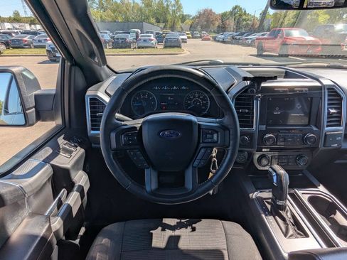 Used 2016 Ford F150 XLT w/ Equipment Group 302A Luxury AWD/4WD image 16