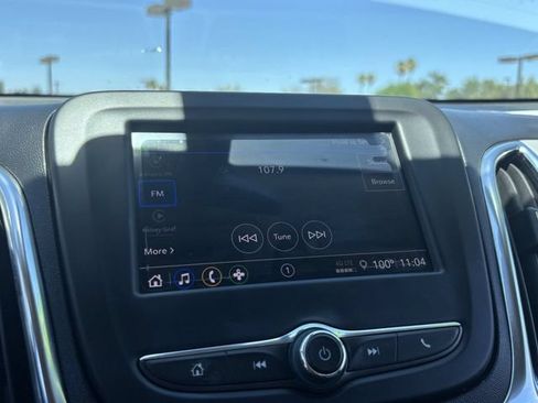 Used 2022 Chevrolet Equinox LS FWD image 22