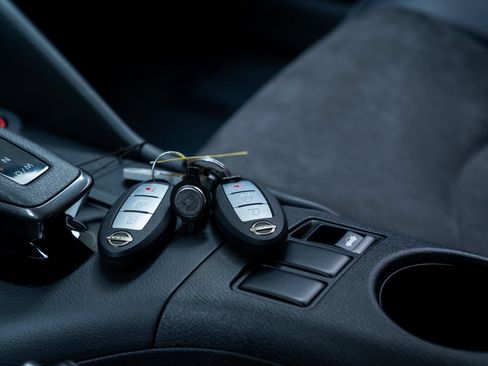 Used 2024 Nissan Z NISMO RWD image 14