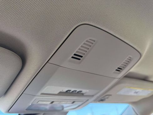 Used 2014 Buick Verano Leather FWD image 25