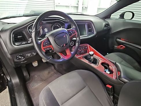 Used 2016 Dodge Challenger R/T image 12